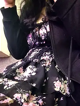 Snapshot of Miky_Lyn chatting on 02-05-26, 05:45 Miky Lyn online show from 02-05-26, 05:45