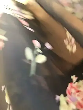 Snapshot of Miky_Lyn chatting on 02-13-26, 04:52 Miky Lyn online show from 02-13-26, 04:52