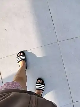 Snapshot of Miky_Lyn chatting on 02-15-26, 09:08 Miky Lyn online show from 02-15-26, 09:08