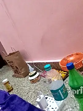 Snapshot of story-forest chatting on 12-16-25, 08:41 story-forest online show from 12-16-25, 08:41