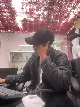 SweeXioji online show from 01-15-26, 03:27