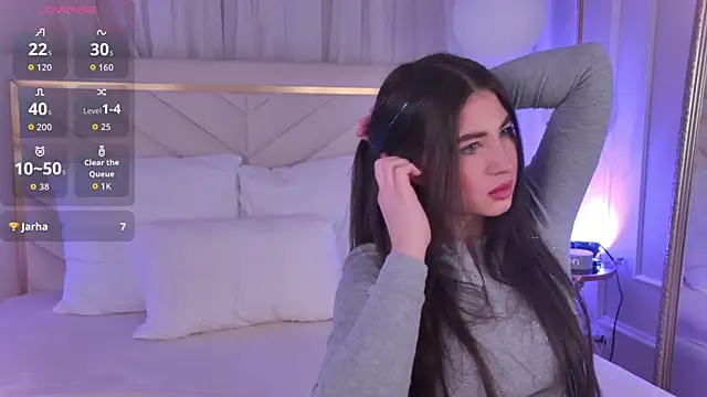 LisaDeviss online show from 02-07-26, 01:04