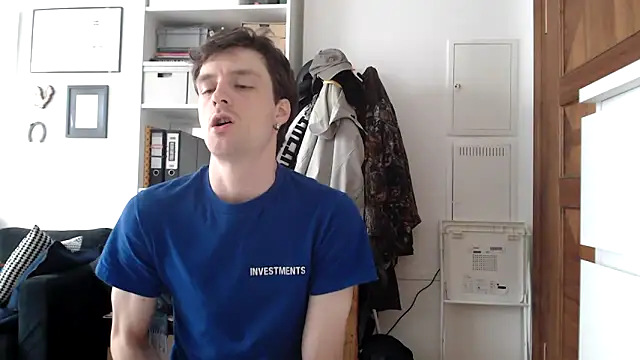 Snapshot of MindlyXXX chatting on 10-02-25, 08:32 MindlyXXX online show from 10-02-25, 08:32