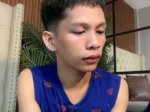 Snapshot of TheBoyAboveYou chatting on 07-04-26, 11:05 TheBoyAboveYou online show from 07-04-26, 11:05