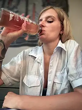 Betsy online show from 01-20-25, 11:24