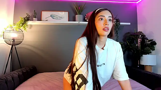 Snapshot of anny_bianchi_ chatting on 12-14-25, 11:37 anny bianchi online show from 12-14-25, 11:37