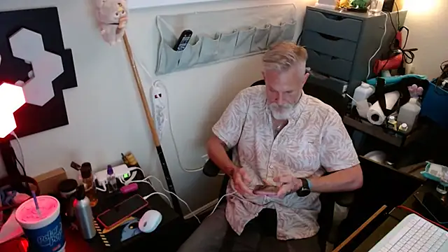 FeNyx Flayme online show from 12-17-25, 07:03