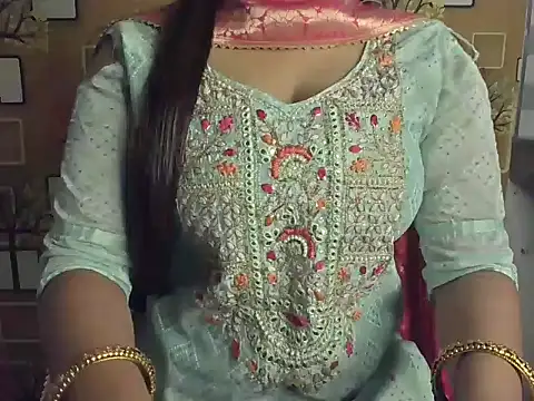 Hotty Suzuka online show from 12-18-25, 05:13