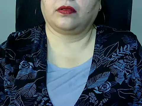 Snapshot of Soniya_Sha chatting on 02-06-26, 08:23 Soniya Sha online show from 02-06-26, 08:23