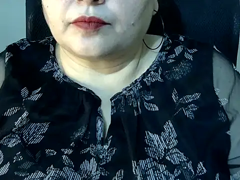 Snapshot of Soniya_Sha chatting on 02-20-26, 02:17 Soniya Sha online show from 02-20-26, 02:17