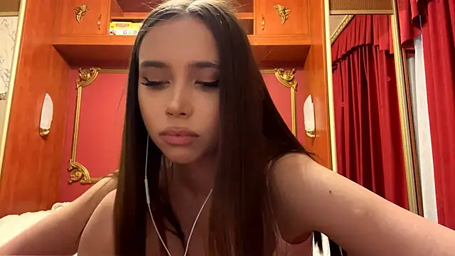 LauraMystiq online show from 02-03-26, 02:11