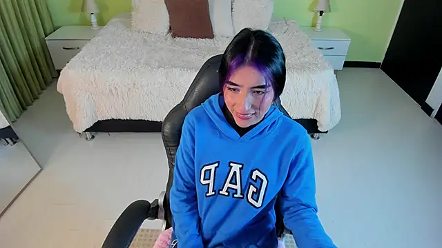 Celeste Rous   online show from 02-17-26, 12:01