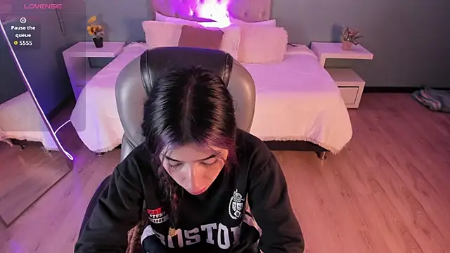 Celeste Rous   online show from 03-27-26, 12:38