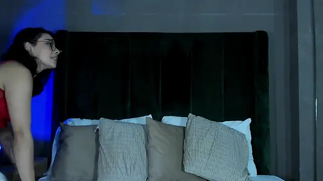 TaniaRedd  online show from 03-03-26, 01:50