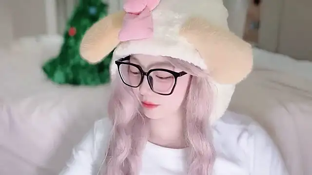 Snapshot of fayebabe chatting on 12-16-25, 01:27 fayebabe online show from 12-16-25, 01:27