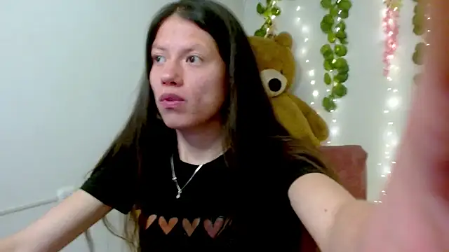 Snapshot of daphne160920 chatting on 12-05-25, 03:09 daphne160920 online show from 12-05-25, 03:09