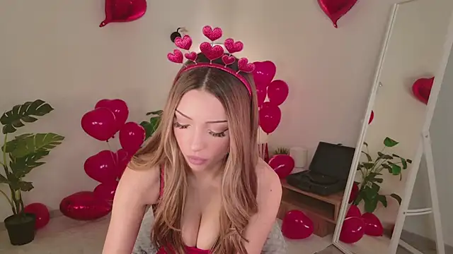 Snapshot of tinapie chatting on 02-11-26, 01:49 tinapie online show from 02-11-26, 01:49