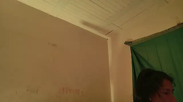 MoonLipsON- online show from 04-12-26, 05:23