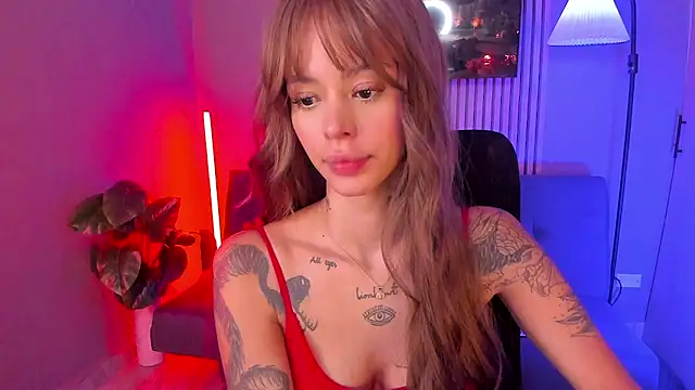 Snapshot of VegaLuxe chatting on 01-18-26, 02:32 VegaLuxe online show from 01-18-26, 02:32