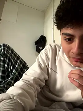 hungspanishtwink online show from 01-07-26, 11:56