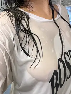 Snapshot of victoria___moon chatting on 01-14-26, 07:08 victoria moon online show from 01-14-26, 07:08