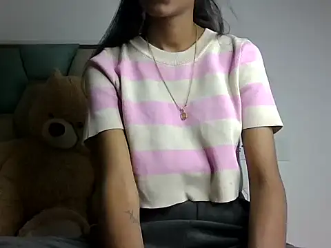 Snapshot of Marathi_amruta1 chatting on 12-15-25, 05:55 Marathi amruta1 online show from 12-15-25, 05:55