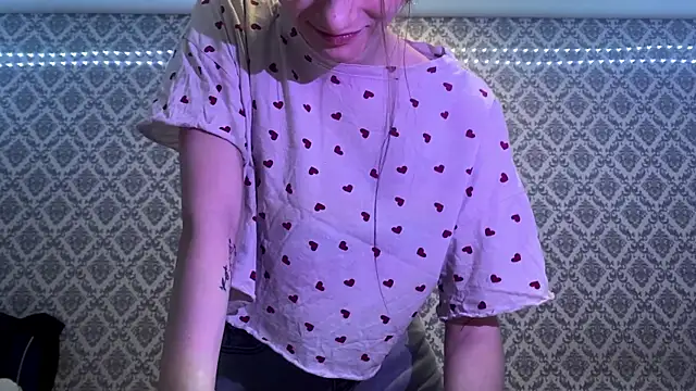 Cleonoth2o online show from 12-22-25, 06:49