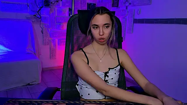 KimPorins online show from 03-12-26, 09:43