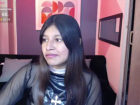 Snapshot of Hannna_Velour chatting on 12-16-25, 02:11 Hannna Velour online show from 12-16-25, 02:11