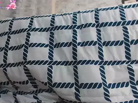 Snapshot of JulietaHazze_ chatting on 12-14-25, 03:34 JulietaHazze online show from 12-14-25, 03:34