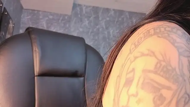 kathe  lane online show from 12-22-25, 12:46