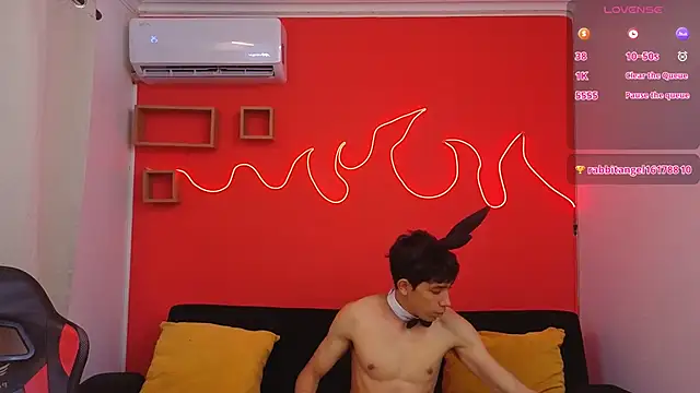 Neo Twink online show from 04-15-26, 07:58