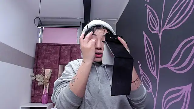 Kiara Fox   online show from 03-22-26, 11:02