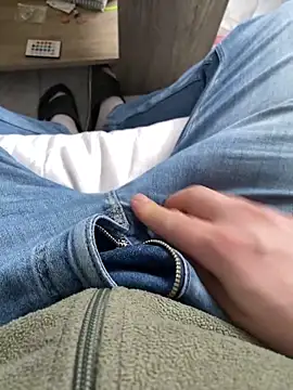 Snapshot of VIP9696 chatting on 02-17-26, 11:40 VIP9696 online show from 02-17-26, 11:40