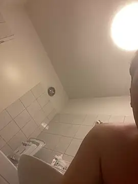 Snapshot of VIP9696 chatting on 03-03-26, 09:10 VIP9696 online show from 03-03-26, 09:10