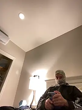 phantom898983 online show from 04-21-26, 07:25