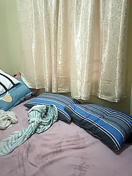 Snapshot of Cinpussie89 chatting on 12-05-25, 09:40 Cinpussie89 online show from 12-05-25, 09:40