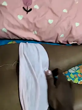 BadAhkm online show from 12-22-25, 01:52