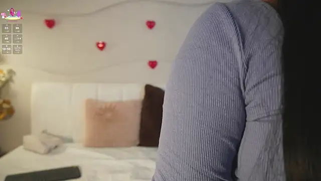 SaraJonesxx online show from 02-13-26, 07:32