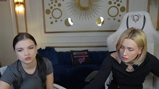 Snapshot of Hanna_nana chatting on 12-14-25, 11:26 Hanna nana online show from 12-14-25, 11:26