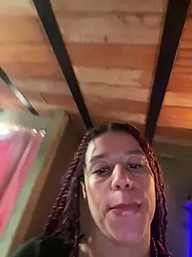 Snapshot of Luna____dance chatting on 12-18-25, 03:07 Luna dance online show from 12-18-25, 03:07