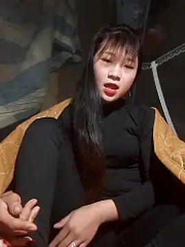 Snapshot of hinata-xx chatting on 12-15-25, 05:34 hinata-xx online show from 12-15-25, 05:34