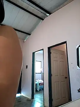 Charlott smi online show from 12-18-25, 04:35