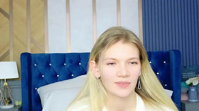 Vivien Hans online show from 01-17-26, 12:04