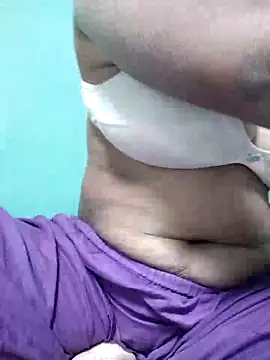 Snapshot of Uma-2 chatting on 12-20-25, 03:46 Uma-2 online show from 12-20-25, 03:46