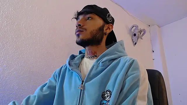 Snapshot of kingdani_hot chatting on 12-20-25, 03:24 kingdani hot online show from 12-20-25, 03:24