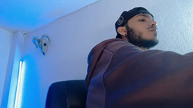 Snapshot of kingdani_hot chatting on 01-06-26, 03:21 kingdani hot online show from 01-06-26, 03:21