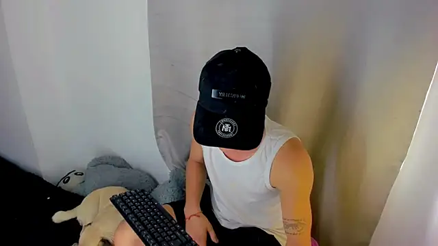 angel boy sex online show from 12-16-25, 03:17