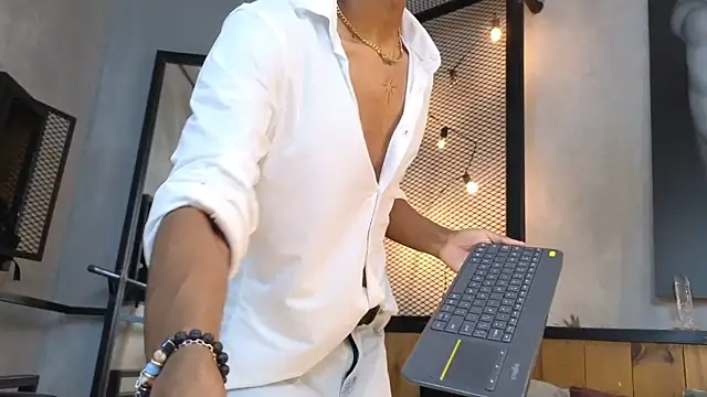 Snapshot of sweet__ethan chatting on 12-14-25, 03:23 sweet ethan online show from 12-14-25, 03:23