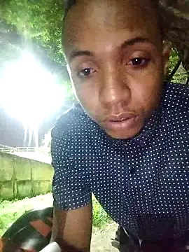 Snapshot of Andreskelly chatting on 02-23-26, 12:30 Andreskelly online show from 02-23-26, 12:30